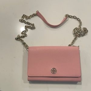 Pink Tory Burch small purse. Good condition